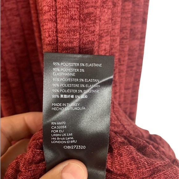 - NWT Burgundy Heather Anthropologie Pauline Ruffled Knit MIDI Skirt Maroon - Picture 12 of 12